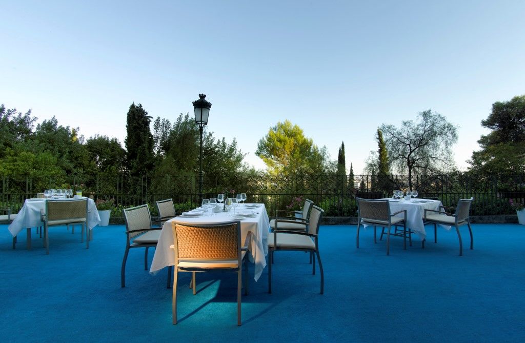 Hotel De 4*