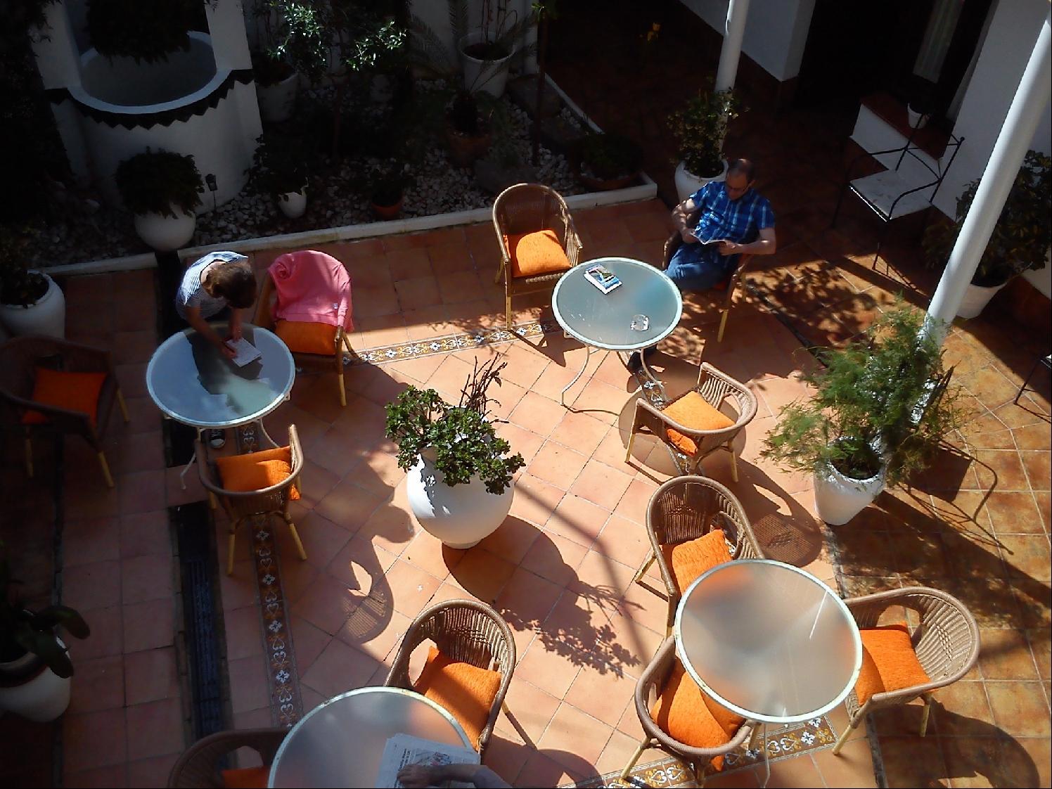 Hotel Casa De Naranjos 2*