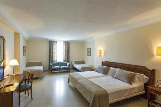 Apartamento Turísticos La Castilleja