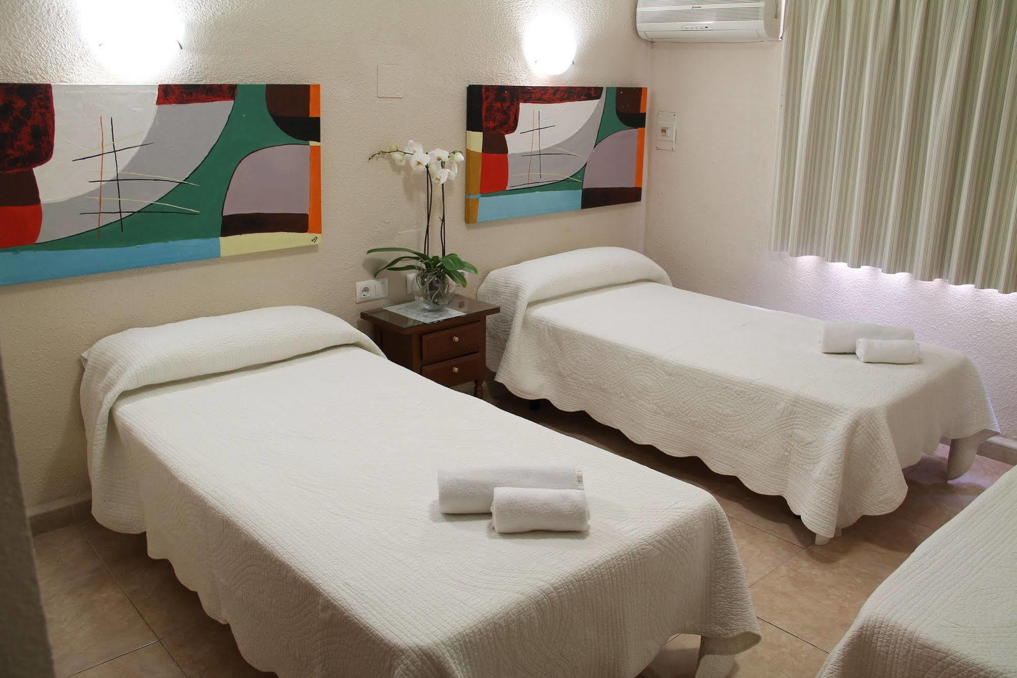 Mariano Hotel *