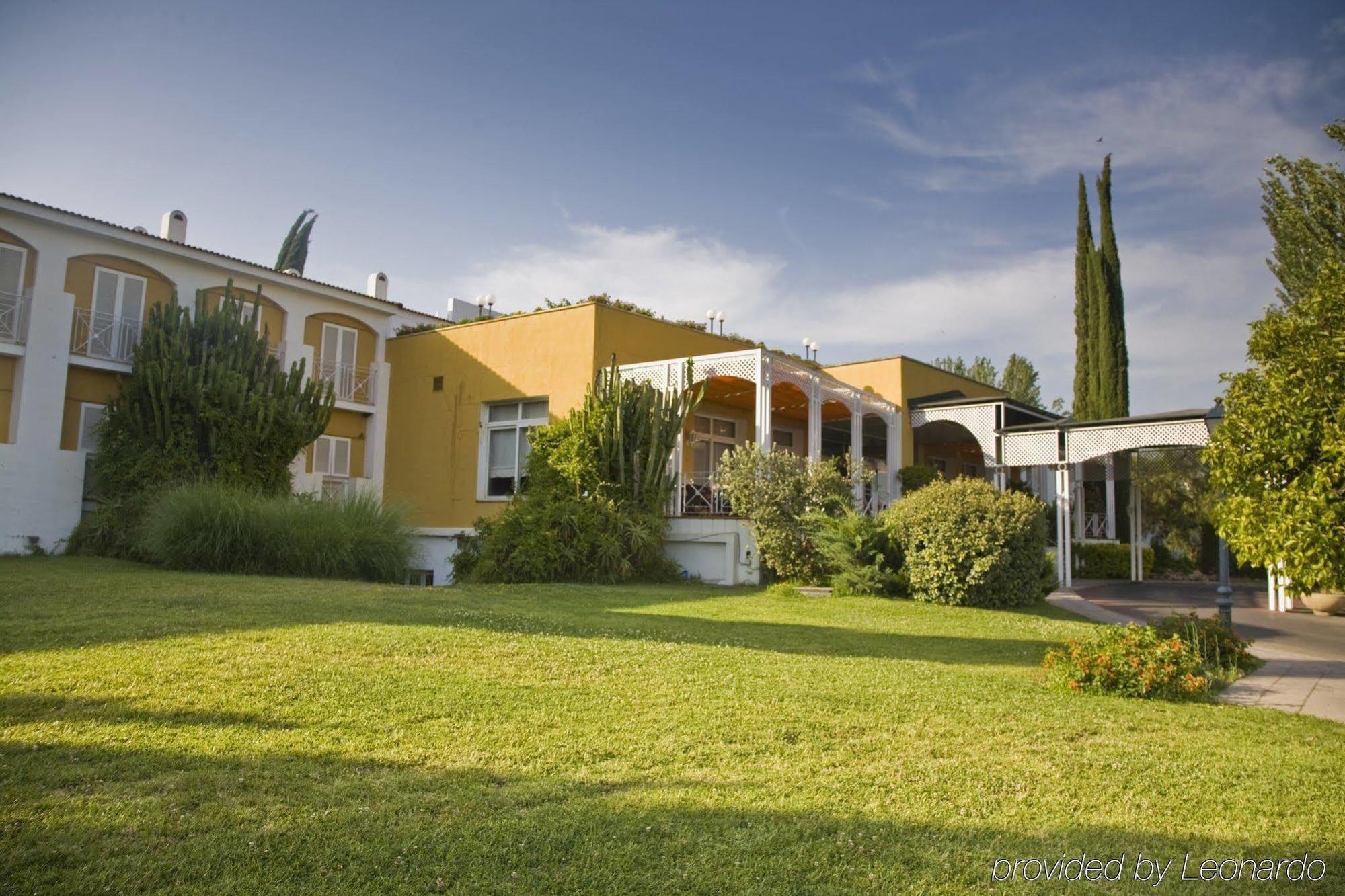 Exe Adelfas Hotel 4*