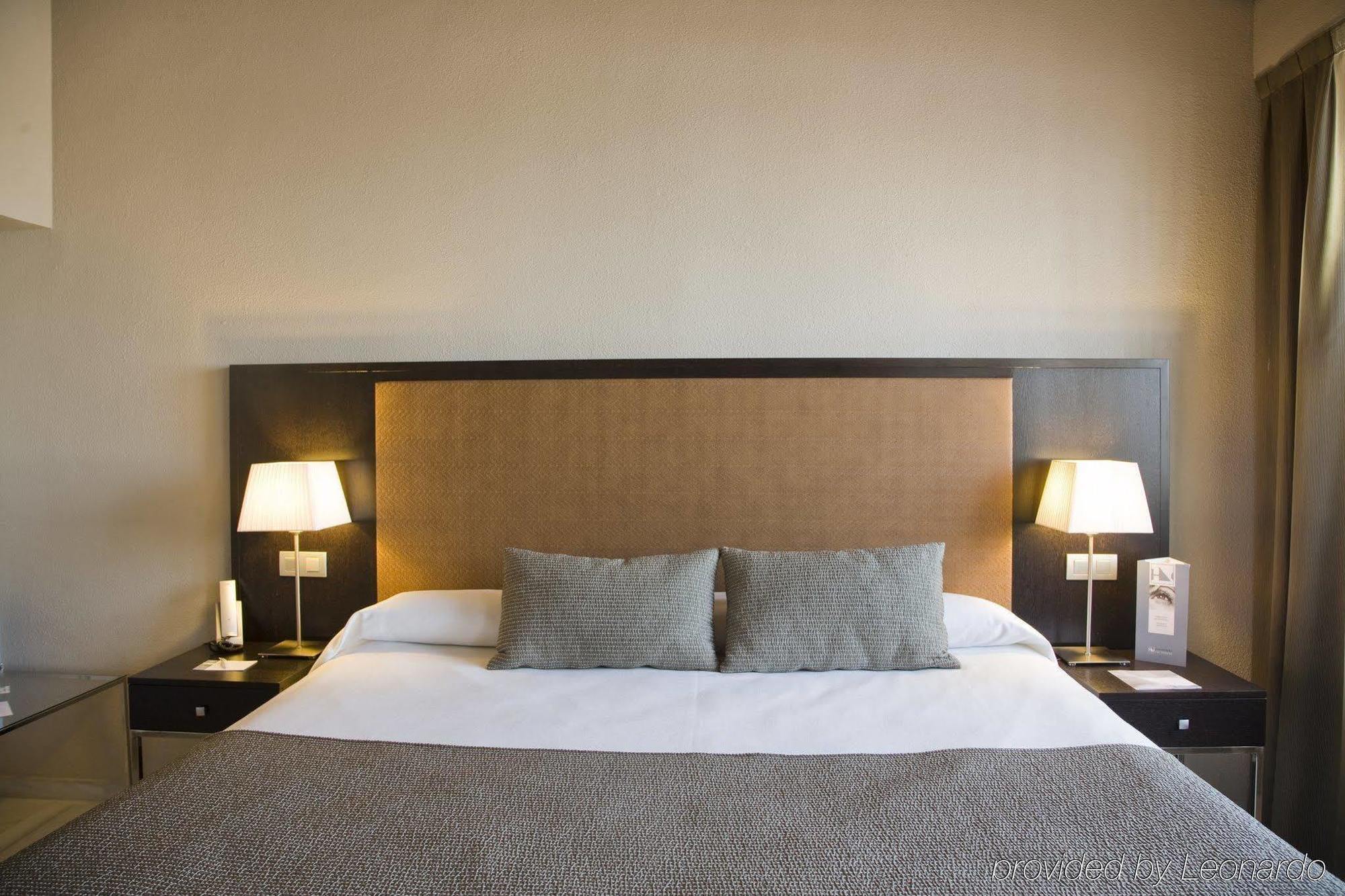 Hotel Exe Adelfas 4*