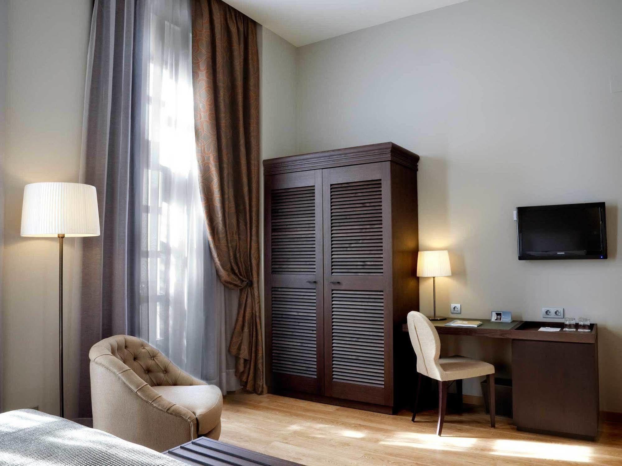 Eurostars Patios De 4*