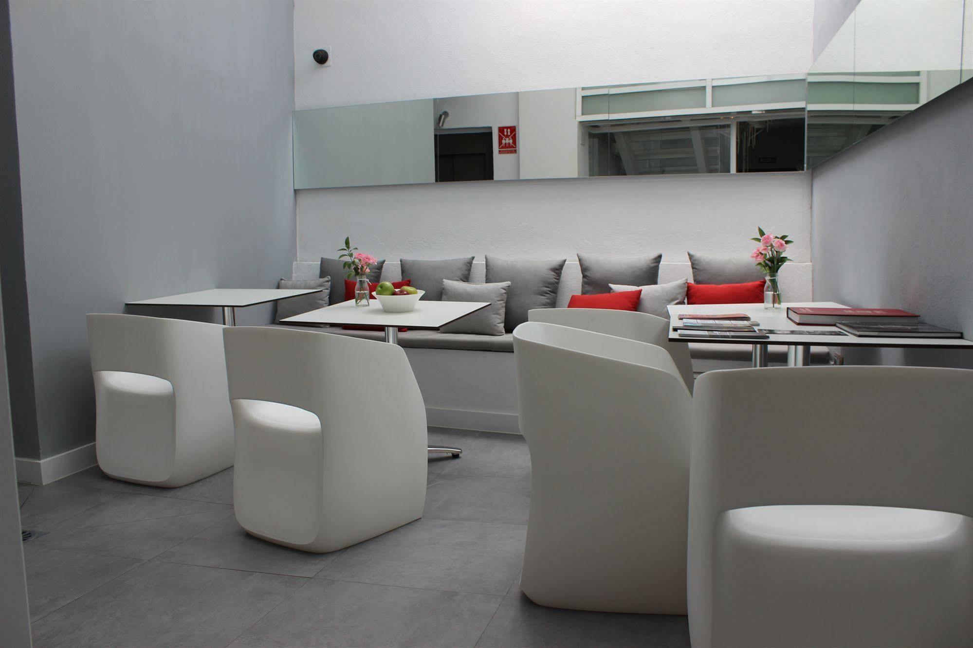 Hotel Boutique Caireles
