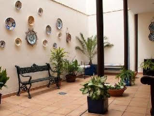 Azahar Pensión 2*