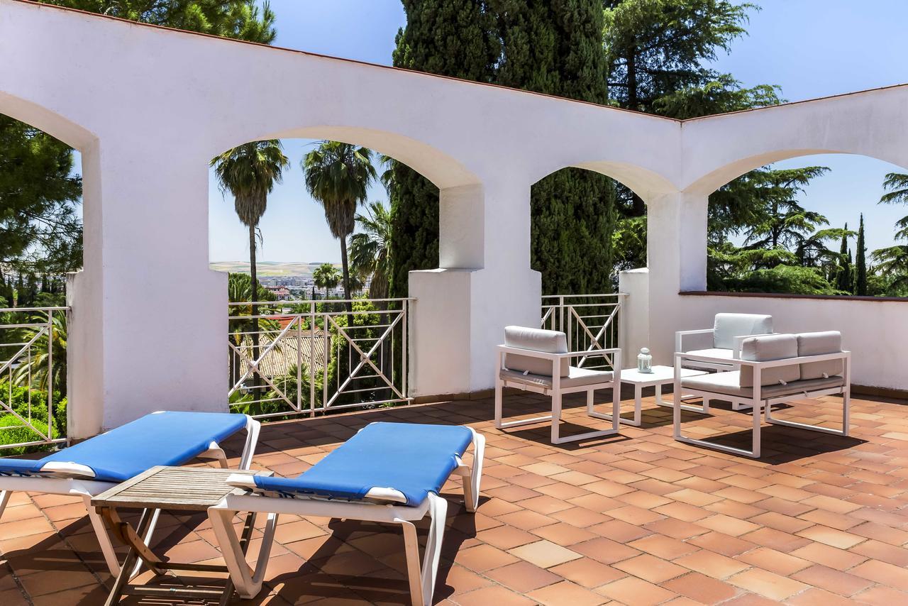 Exe Adelfas Hotel 4*