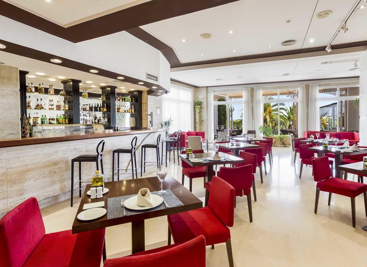 Hotel Exe Adelfas 4*