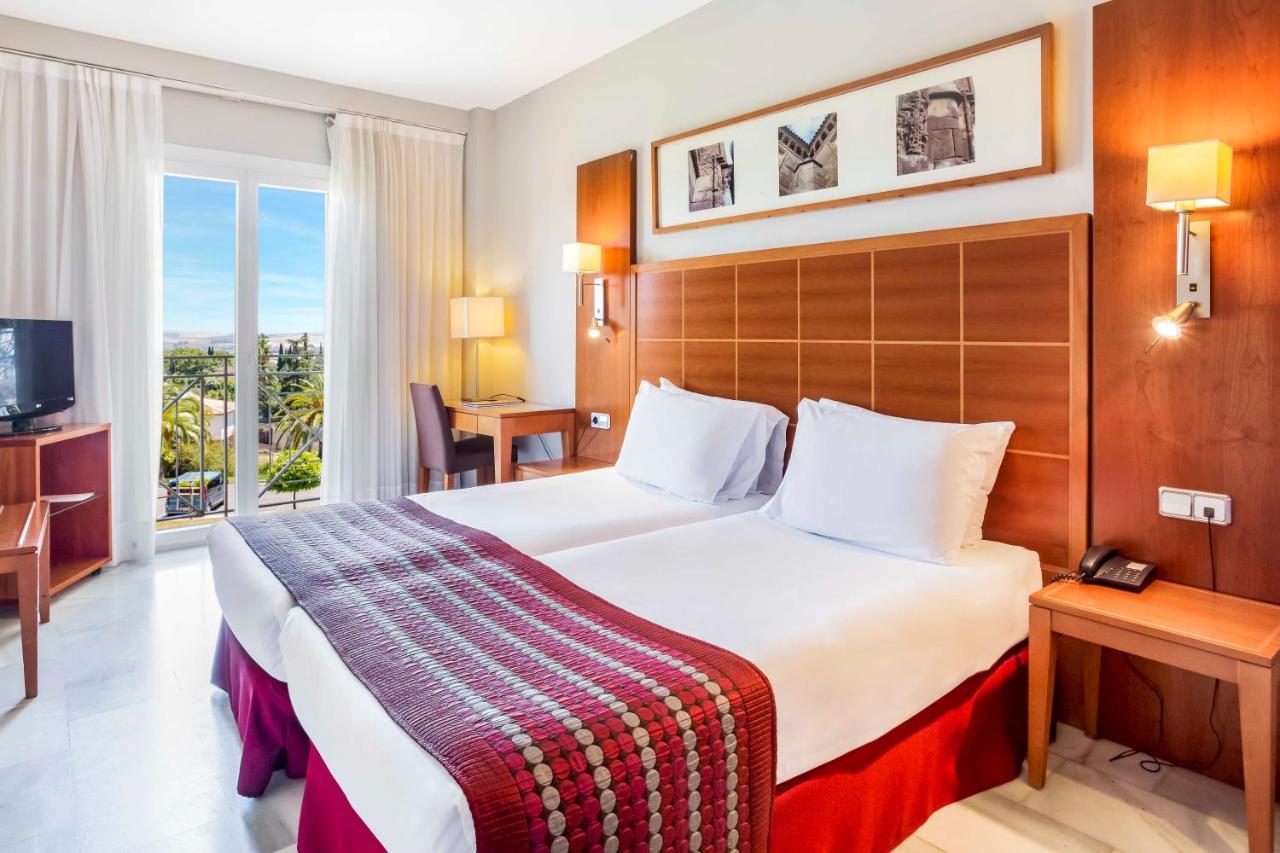 Hotel Exe Adelfas