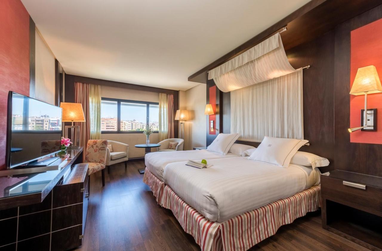 Center 4* Córdoba