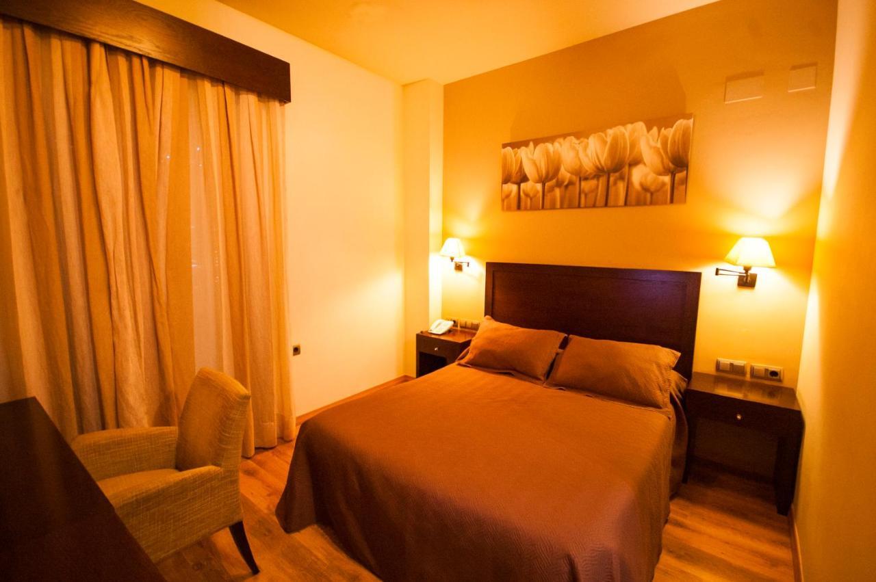 Hotel Atalaya De La Campina