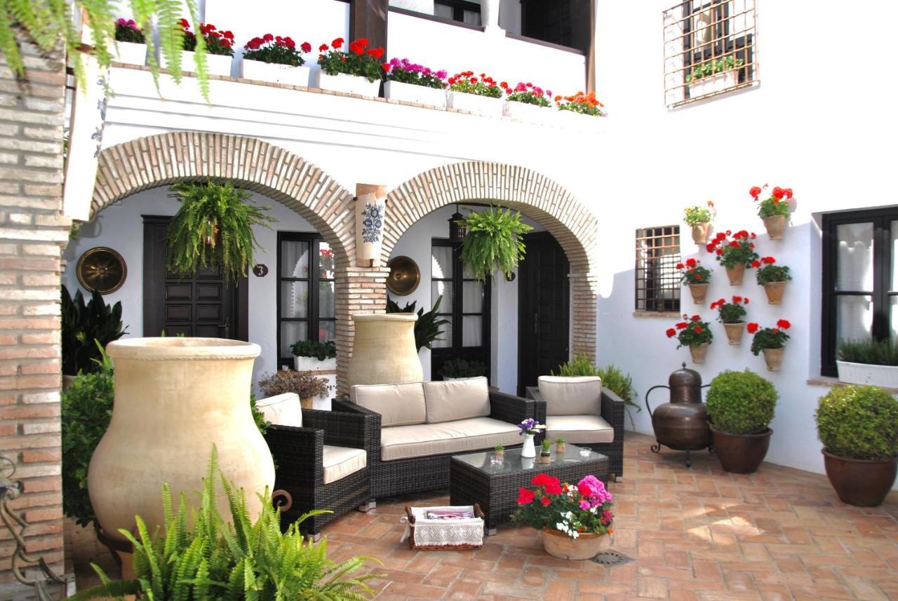 La De Pilar Aparthotel 3*