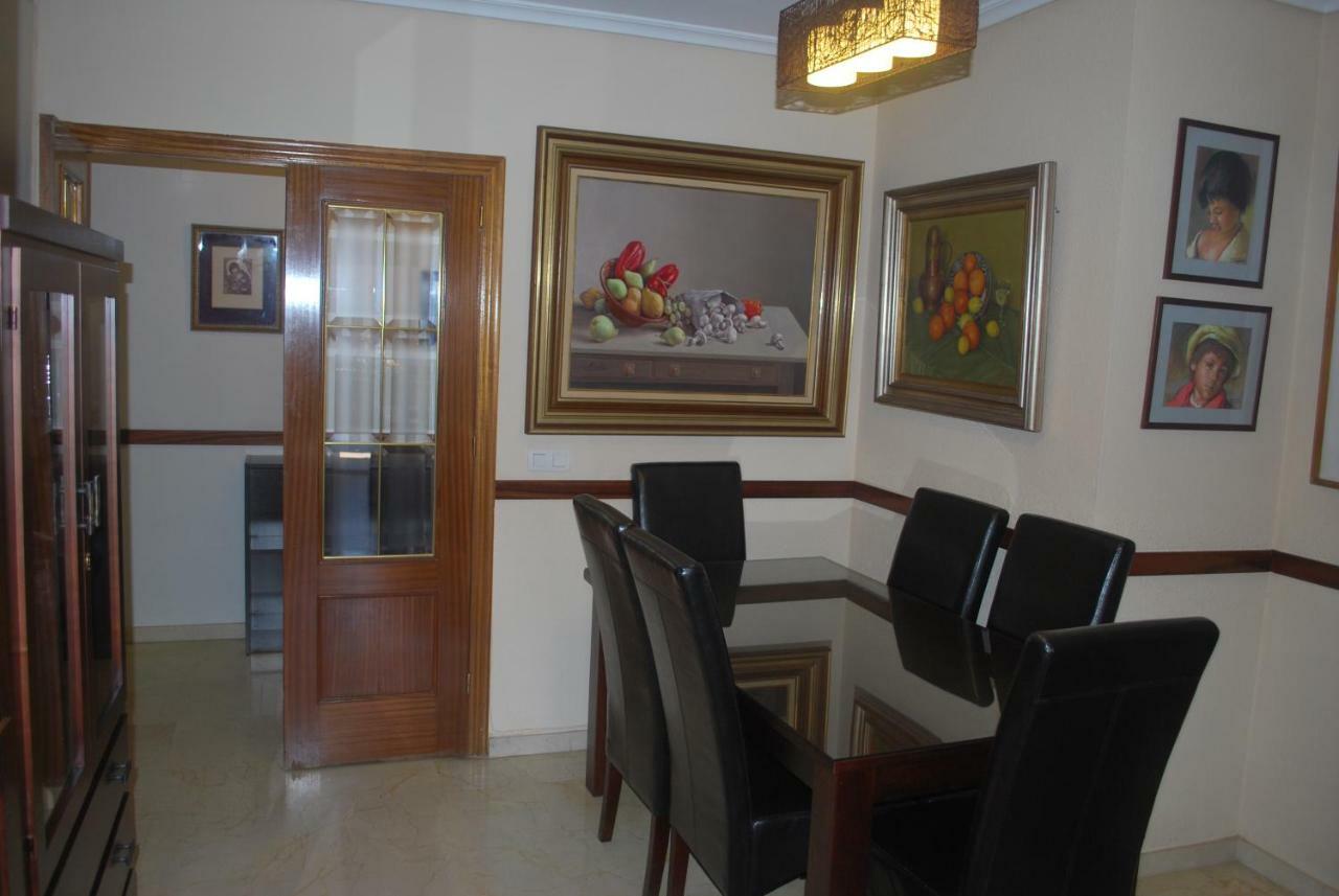 Piscina Y Parking Incluidos, Amplio Piso En Av. Manolete Apartamento *