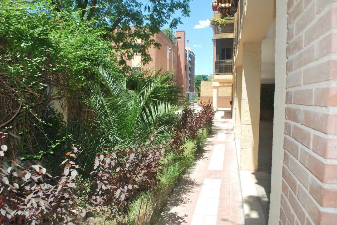 Piscina Y Parking Incluidos, Amplio Piso En Av. Manolete Apartamento Córdoba