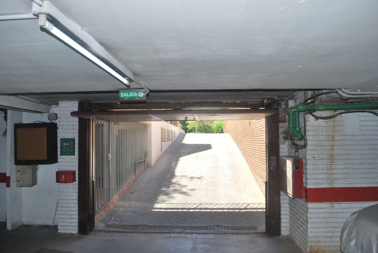 Piscina Y Parking Incluidos, Amplio Piso En Av. Manolete Apartamento Córdoba