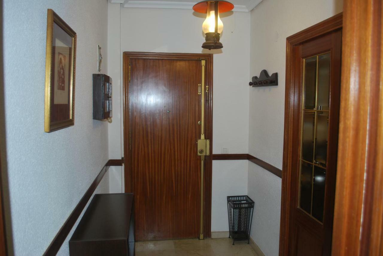 Piscina Y Parking Incluidos, Amplio Piso En Av. Manolete * Córdoba