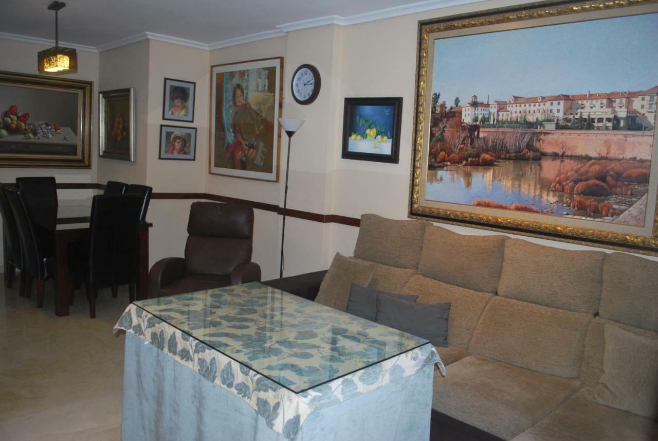 Piscina Y Parking Incluidos, Amplio Piso En Av. Manolete Apartamento *