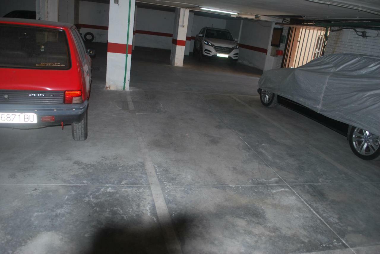 Apartamento Piscina Y Parking Incluidos, Amplio Piso En Av. Manolete *