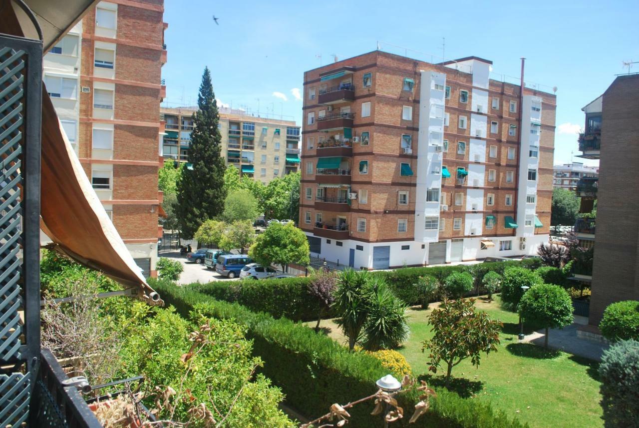 Piscina Y Parking Incluidos, Amplio Piso En Av. Manolete * Córdoba