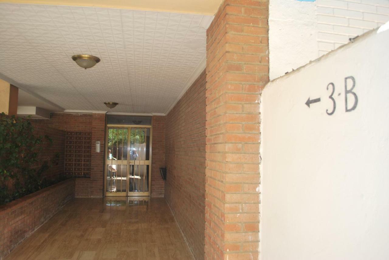Piscina Y Parking Incluidos, Amplio Piso En Av. Manolete Apartamento