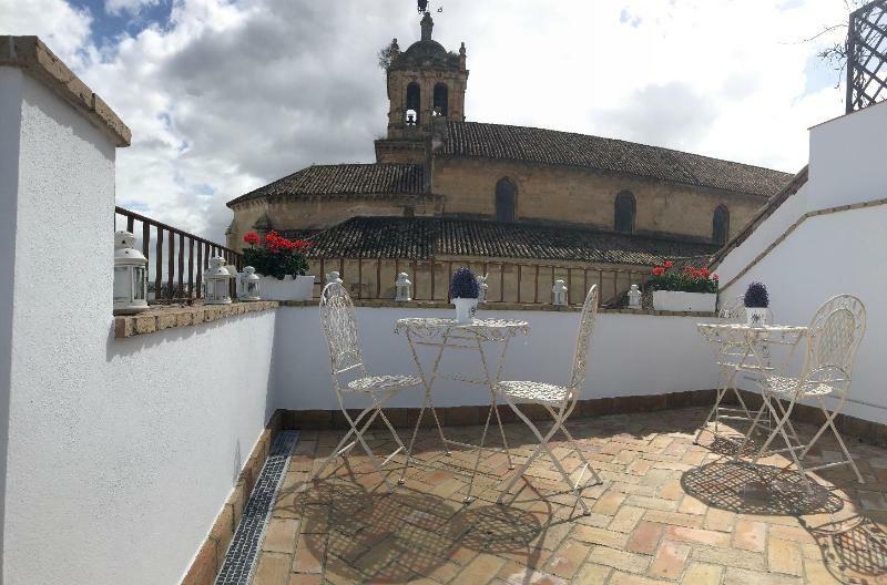 La De Pilar Aparthotel 3*