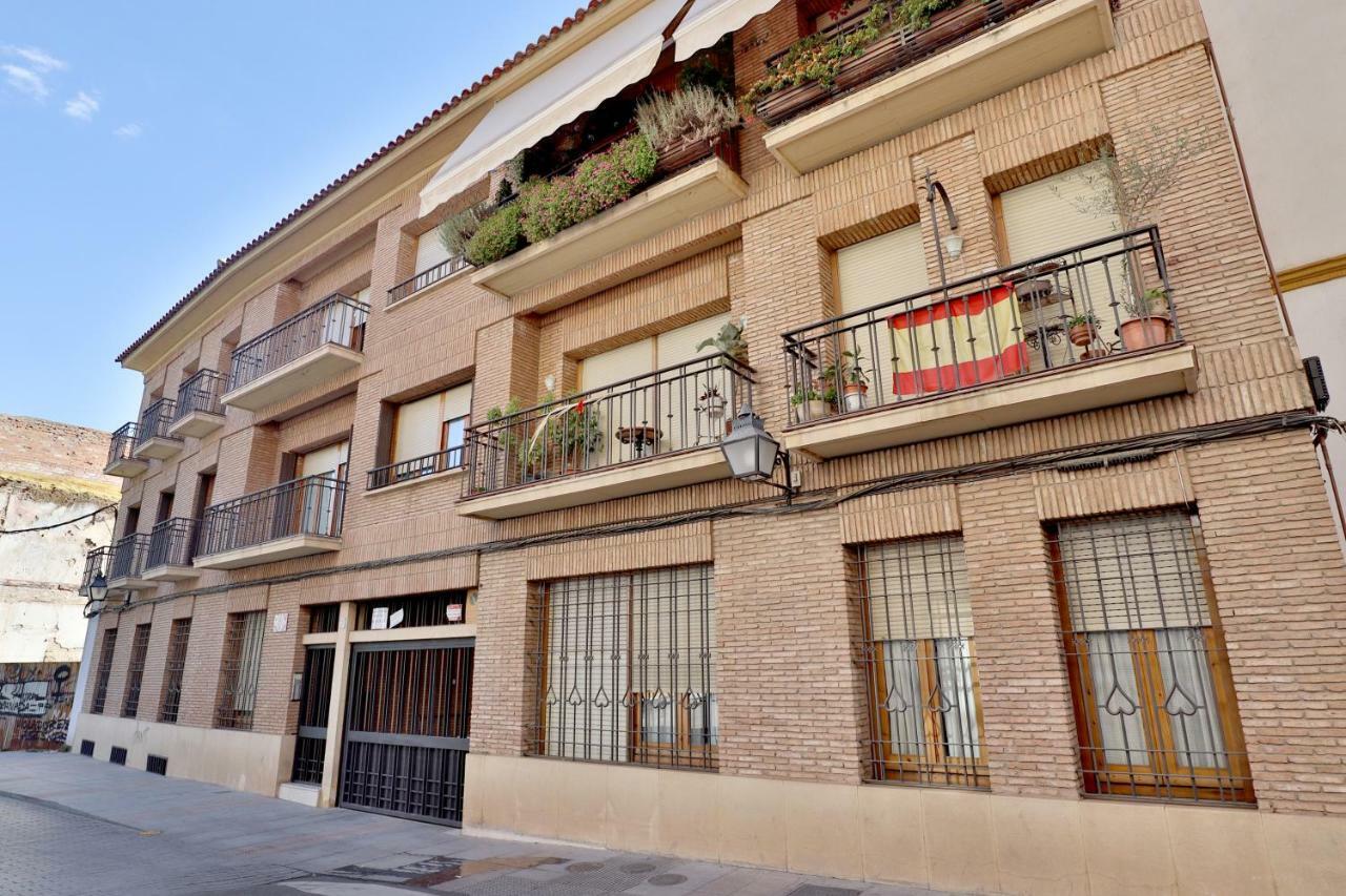 Cardenal Toledo & Free Parking
