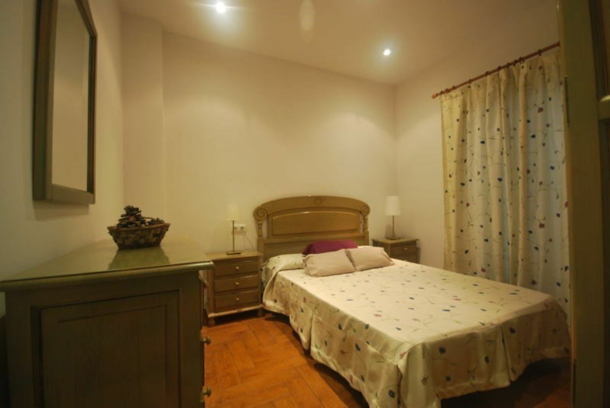 Apartamento Benito Perez Galdos 100324 By Mo *