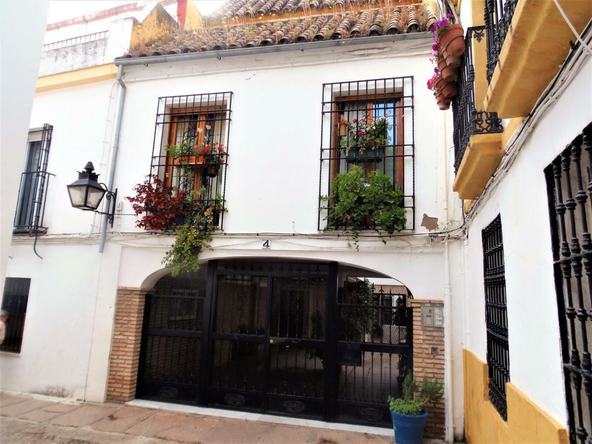 La Retama Del Alcazar