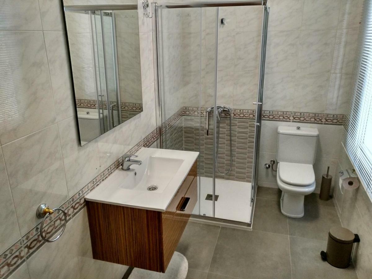 Apartment Eduardo Lucena 5, Alcazar *