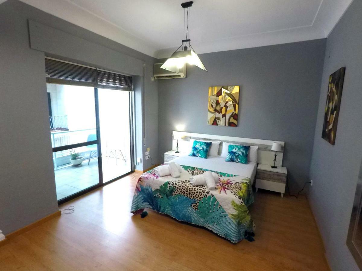Eduardo Lucena 5, Alcazar Apartment *