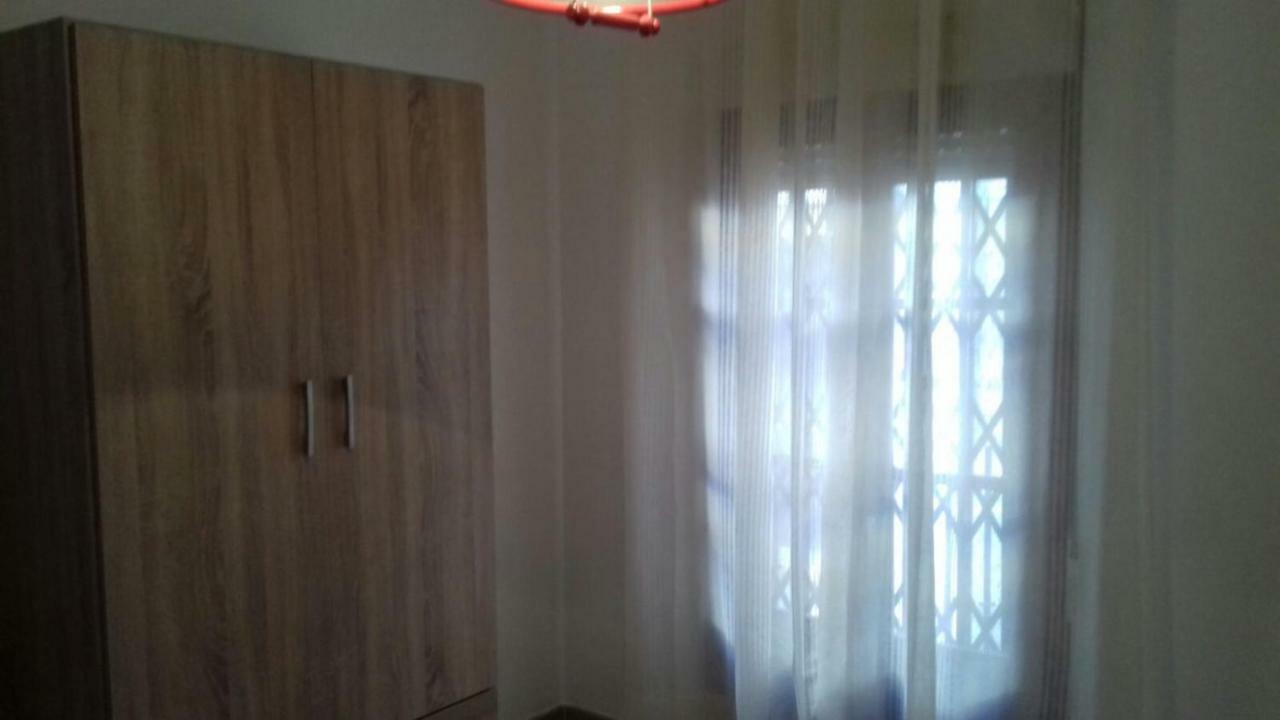 Pompeyos Apartment *