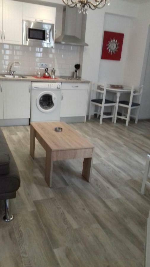 Pompeyos Apartment