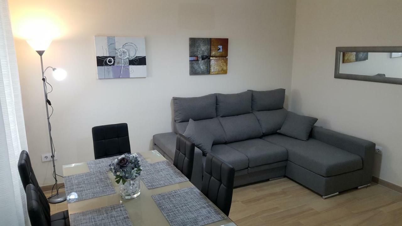 Eduardo Lucena 5, Flamenco Apartment