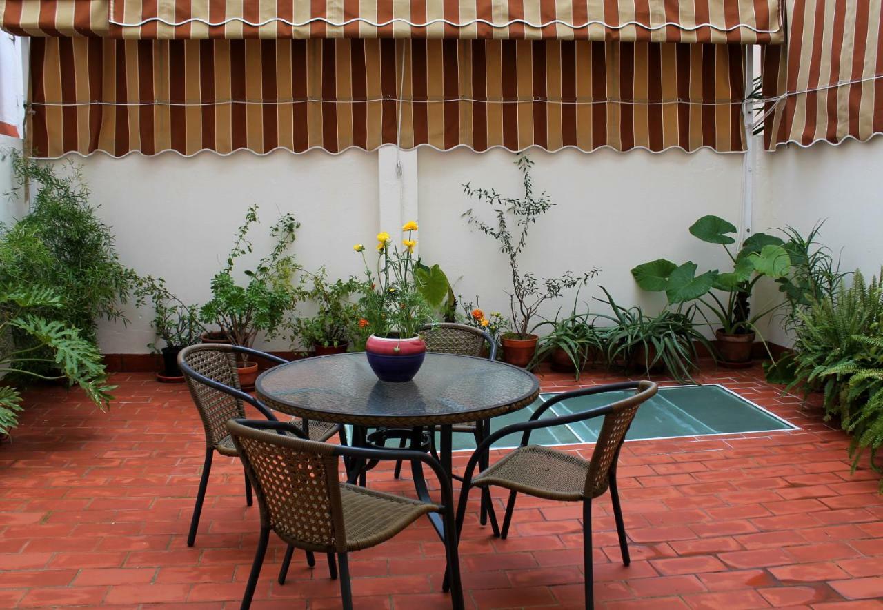 Con Patio Cerca Mezquita Apartamento
