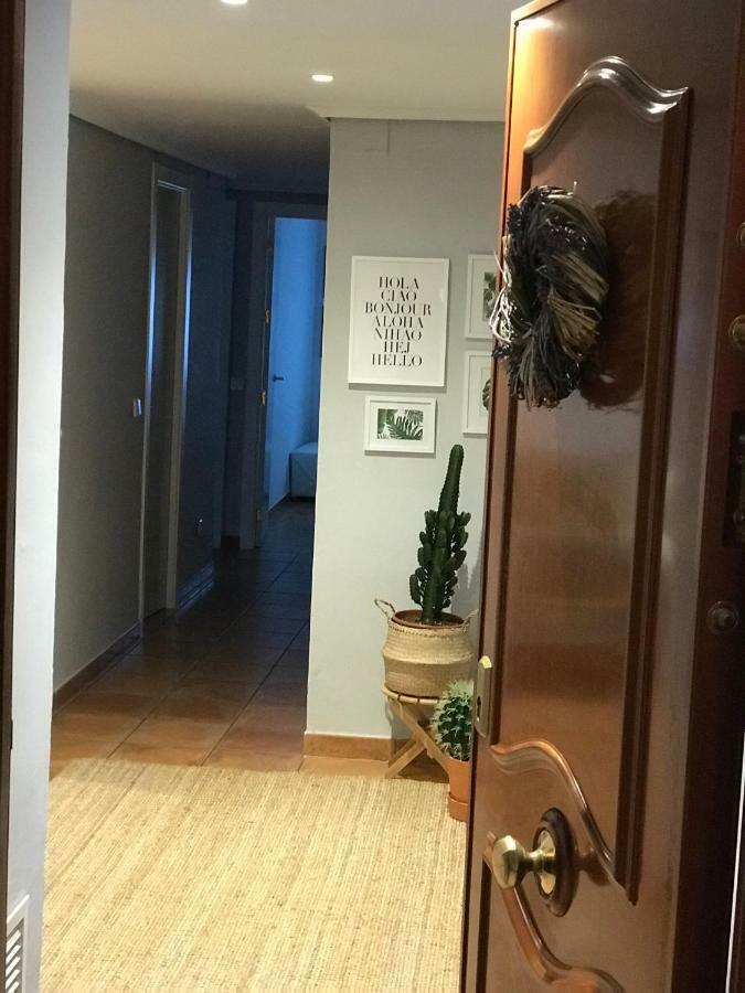 Doblas , Parking Gratis Apartment