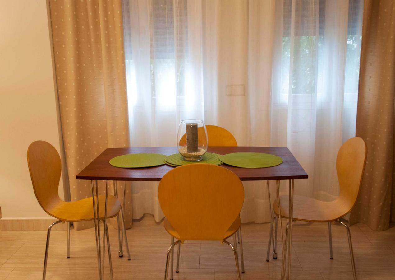 Apartamento Céntrico Con Parking Privado