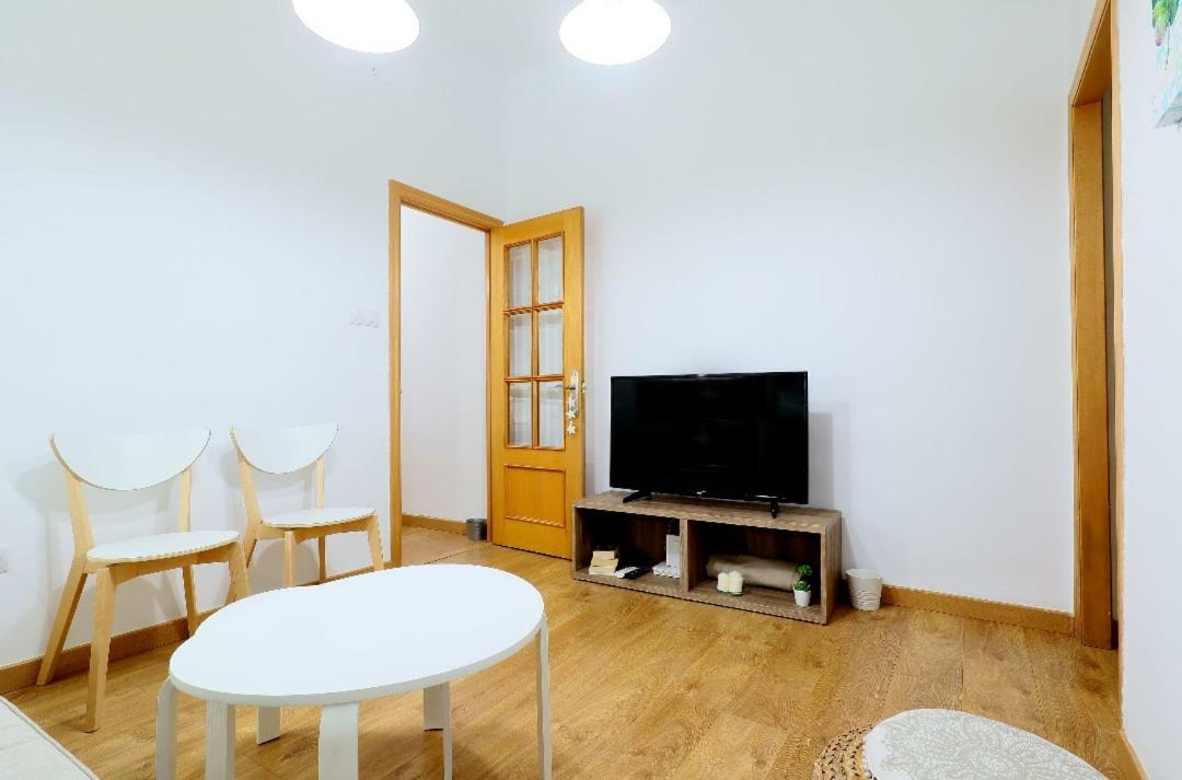 Apartment Piso En Emili's House2 *