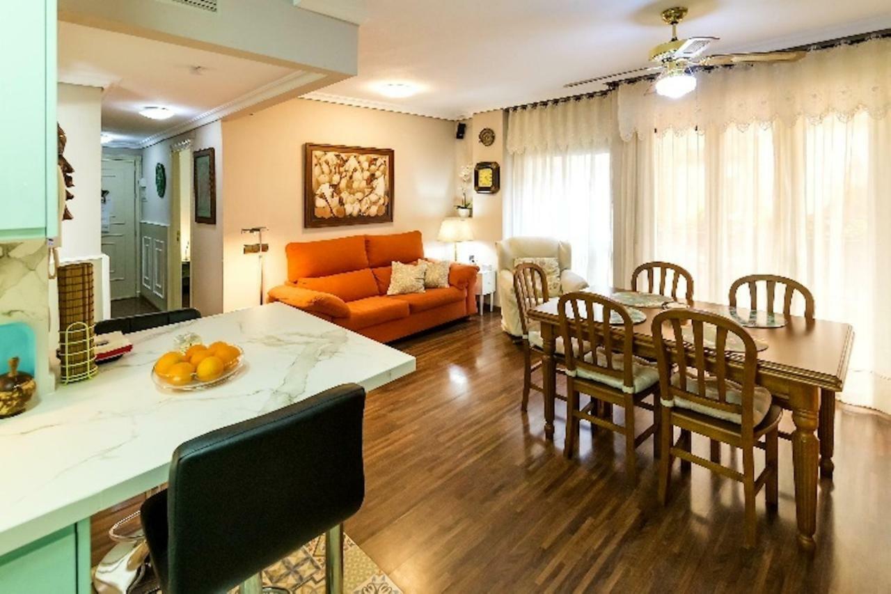 Apartamento Azahara *