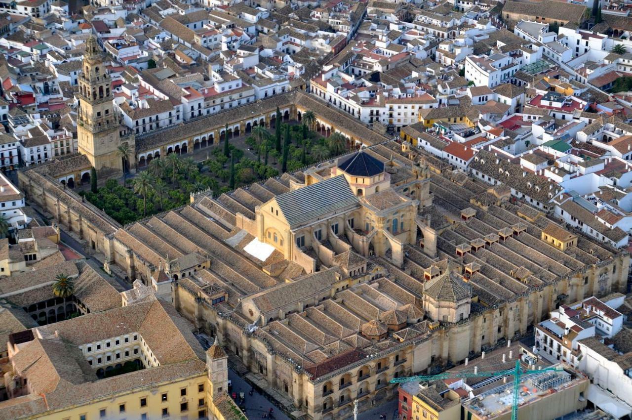 Casas Caballerizas Mezquita 1 Y 3 Hab