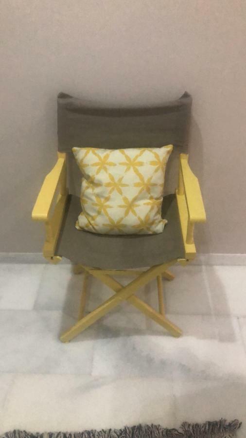 A 70 M. De La Juderia Apartamento