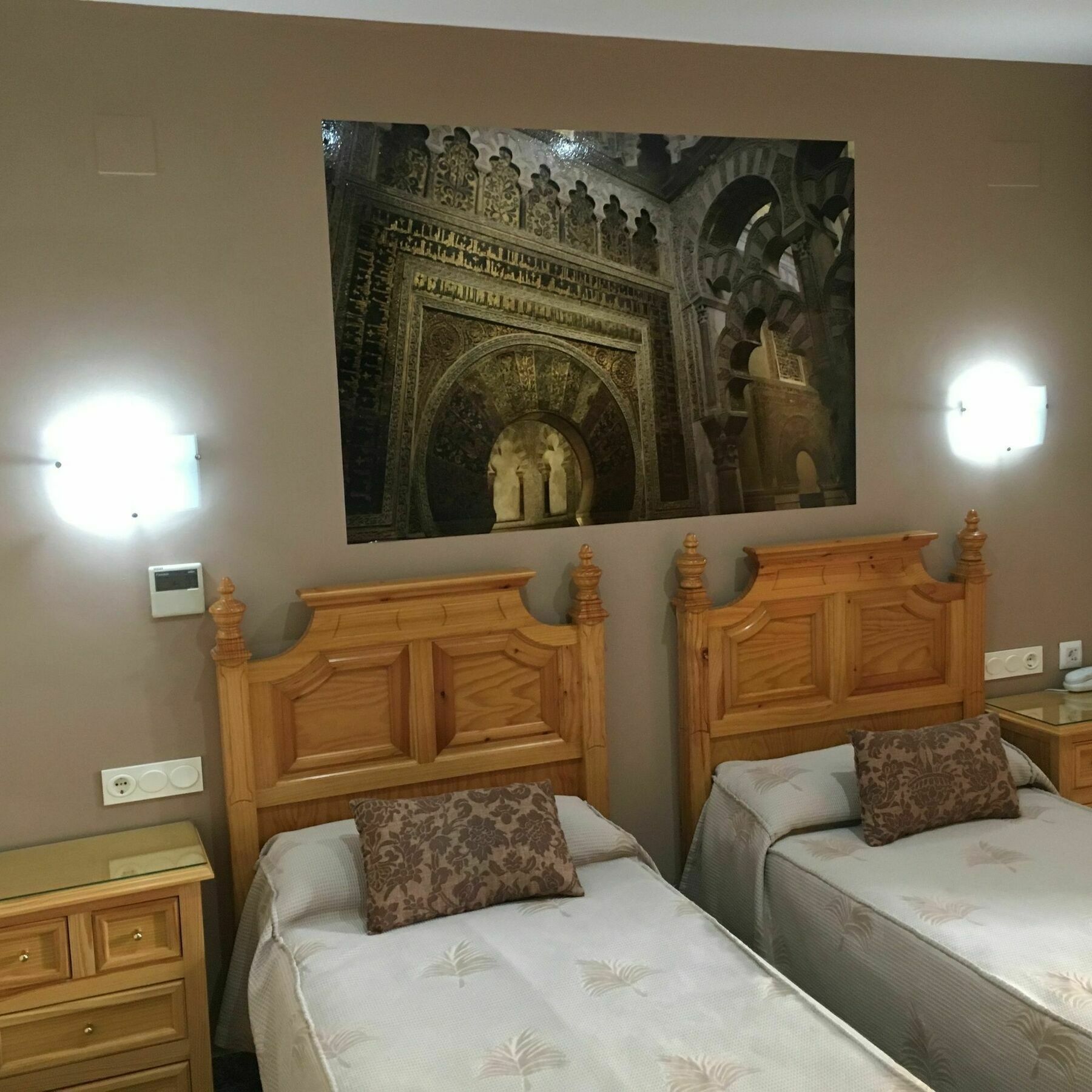 Hotel Maximiano Herculeo 2*