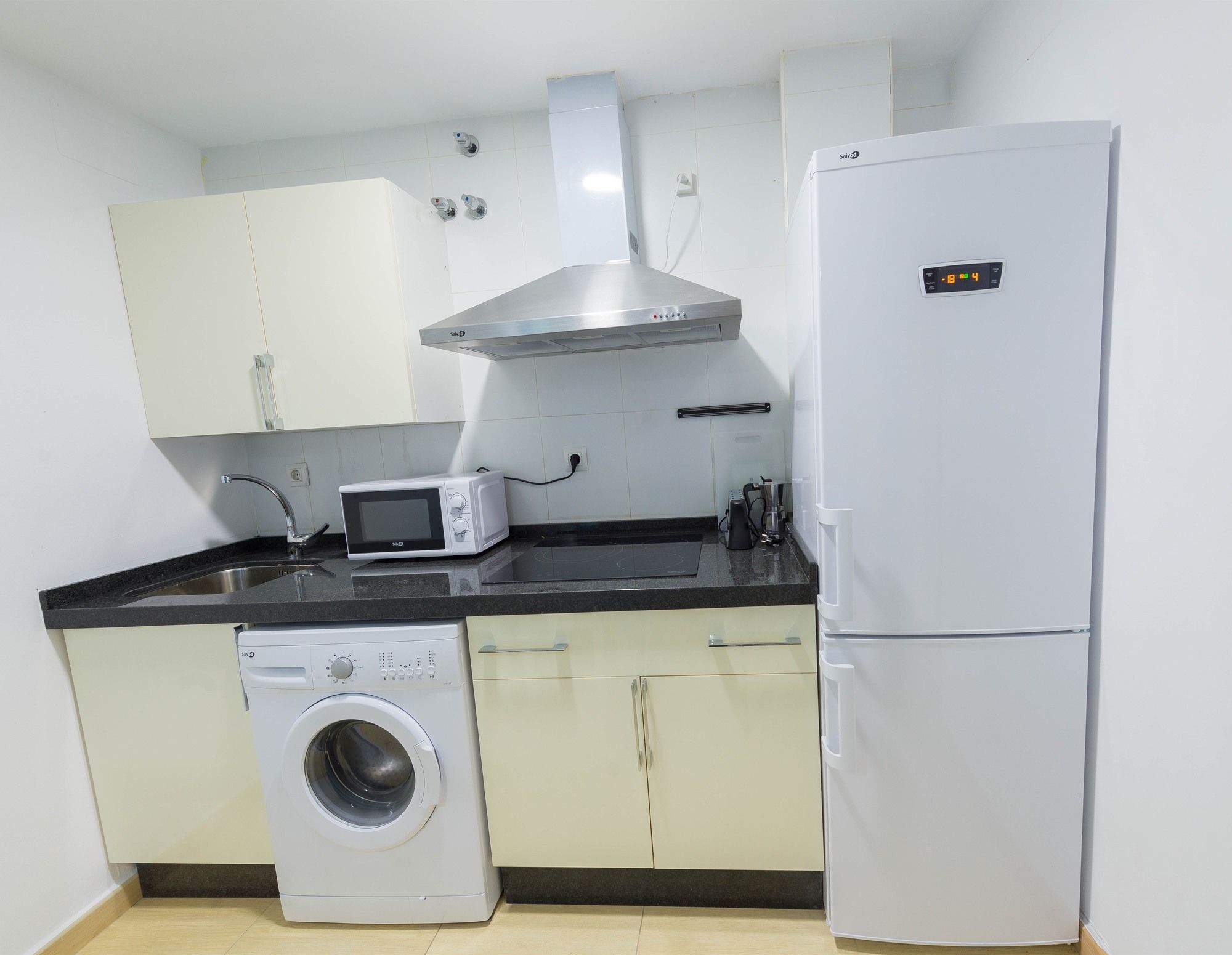 Tony Grupo Focsa Renting Apartamento Córdoba