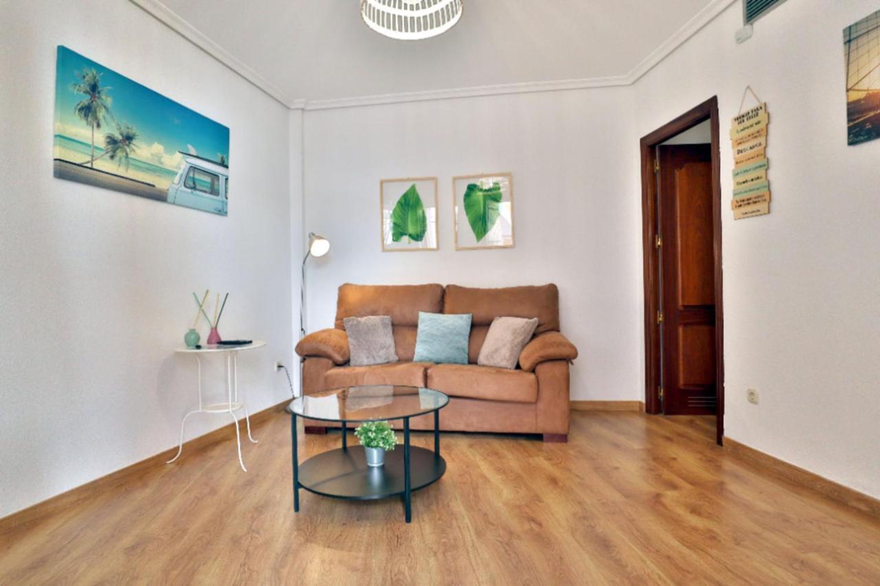 Almanzor Apartment *