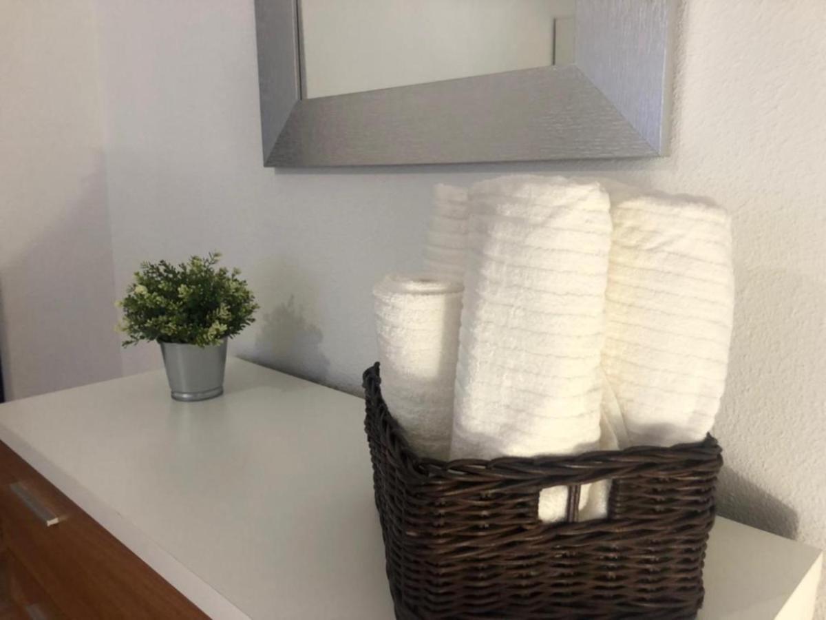 Almanzor Apartment *