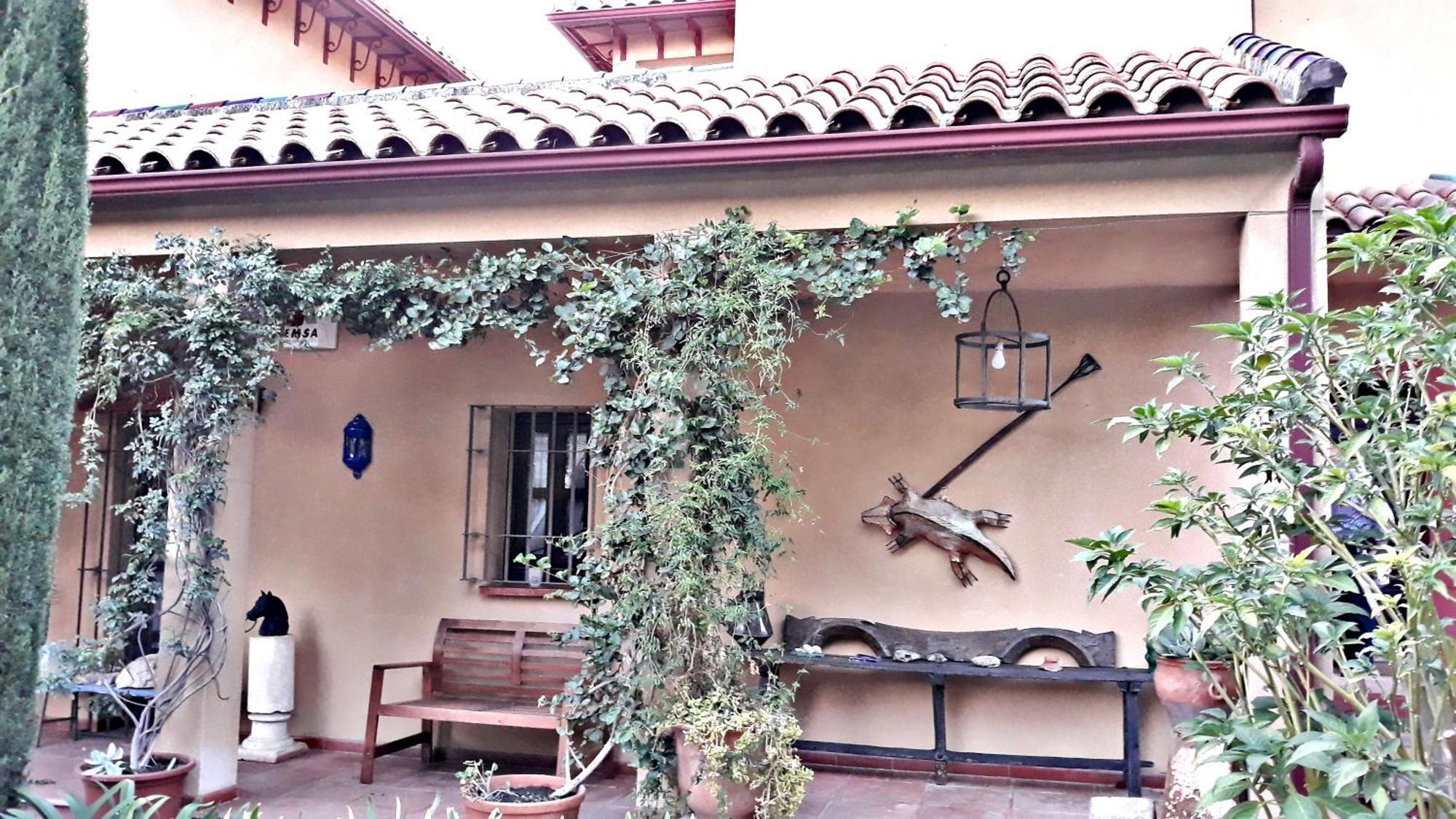 Casa Con Encanto Y Jardin * Córdoba