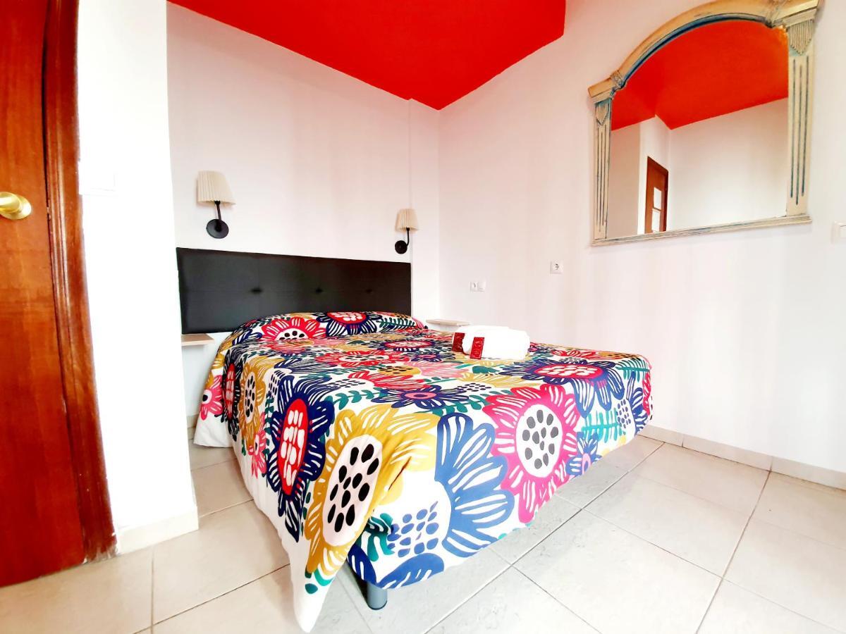 Hostal Funky By Arc House 2*