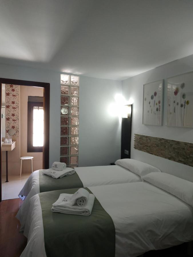 Hostal Esencia De Azahar * Cordoba
