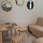 La Pequena Taifa I