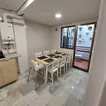 El Patio De Lola