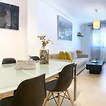 Apartamentos Puente Miraflores
