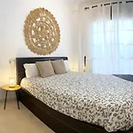 Apartamentos Puente Miraflores